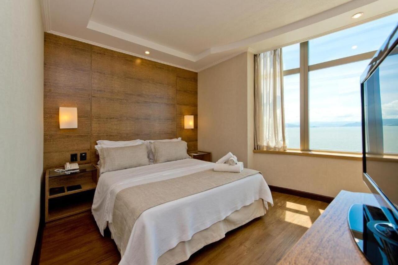 Majestic Palace Hotel Florianópolis Exterior foto A bedroom at the hotel