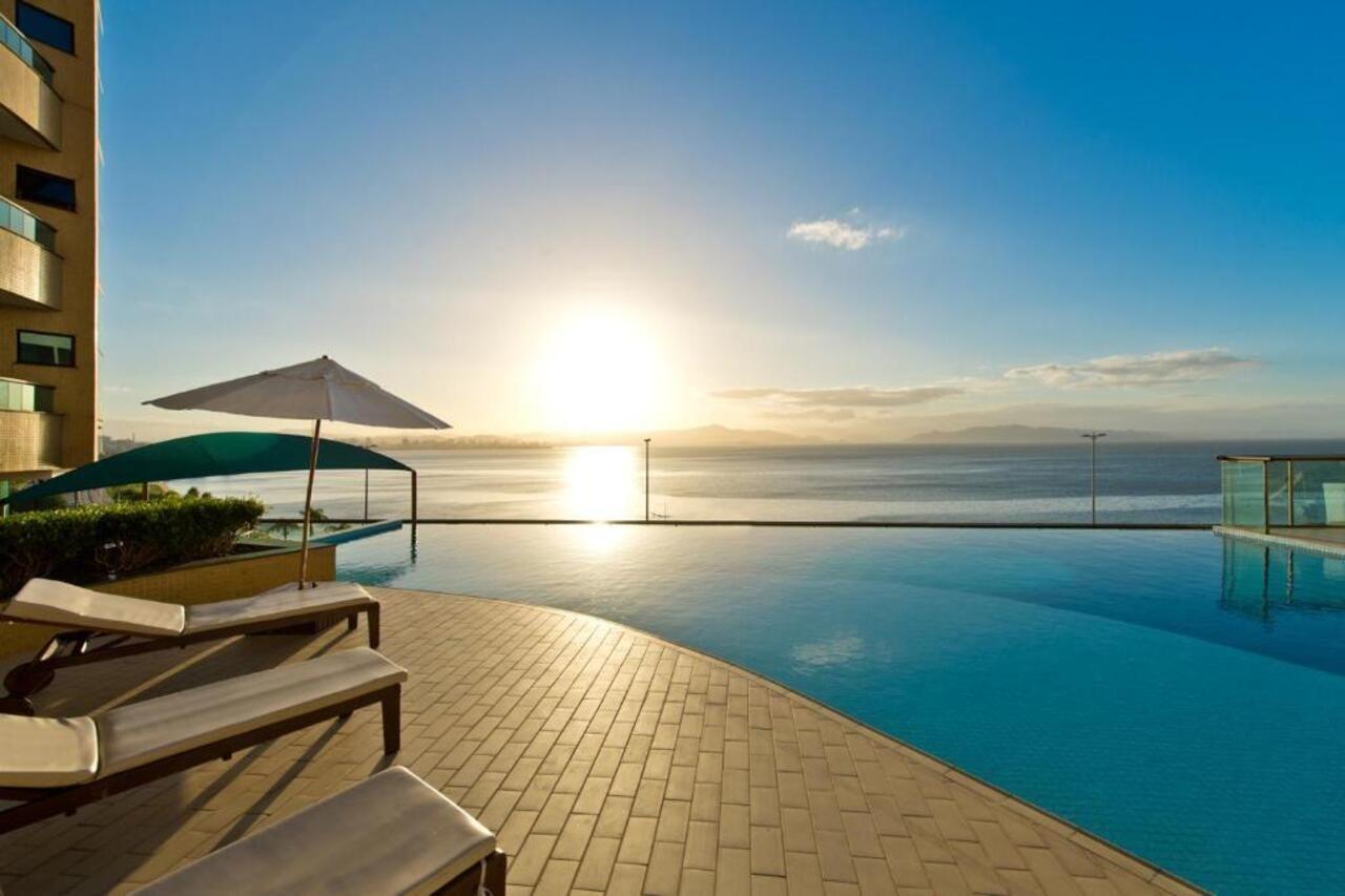 Majestic Palace Hotel Florianópolis Exterior foto Infinity pool at the Westin Resort & Spa, Playa del Carmen, Mexico