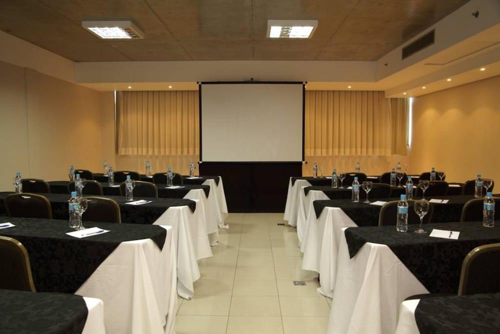 Majestic Palace Hotel Florianópolis Exterior foto Meeting room