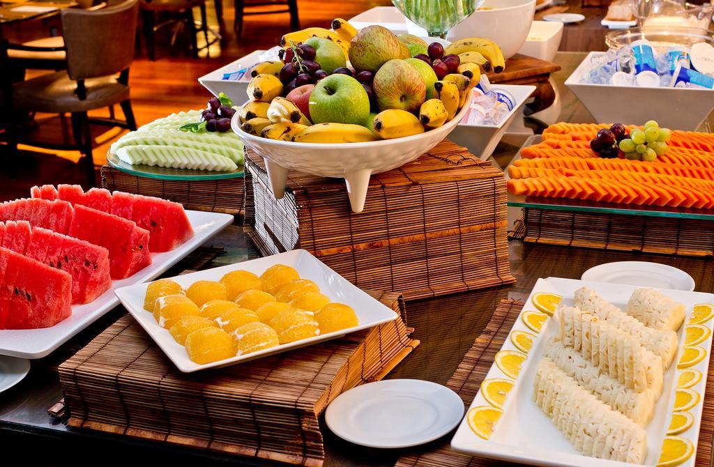 Majestic Palace Hotel Florianópolis Exterior foto A fruit salad