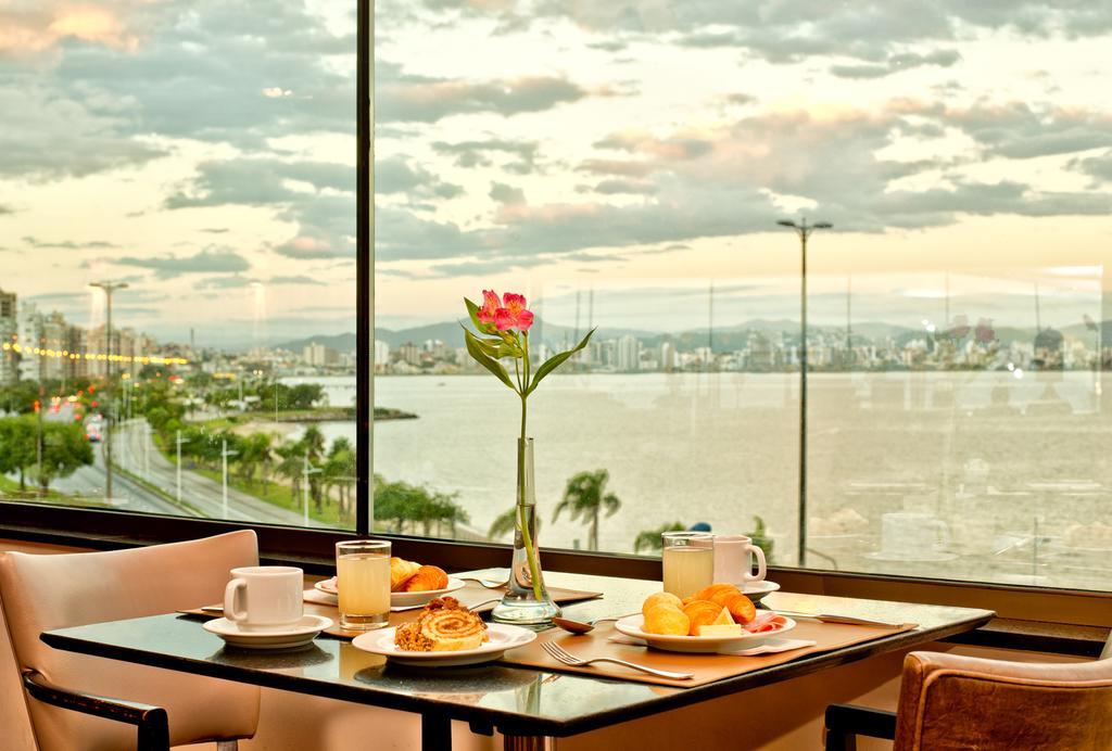 Majestic Palace Hotel Florianópolis Exterior foto View from the hotel