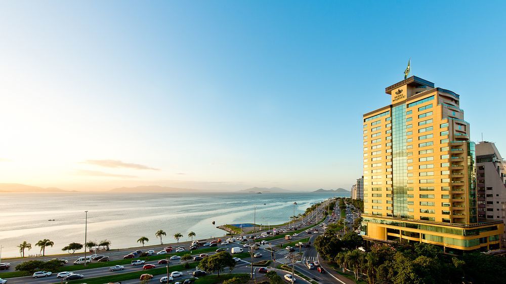Majestic Palace Hotel Florianópolis Exterior foto The hotel in 2012